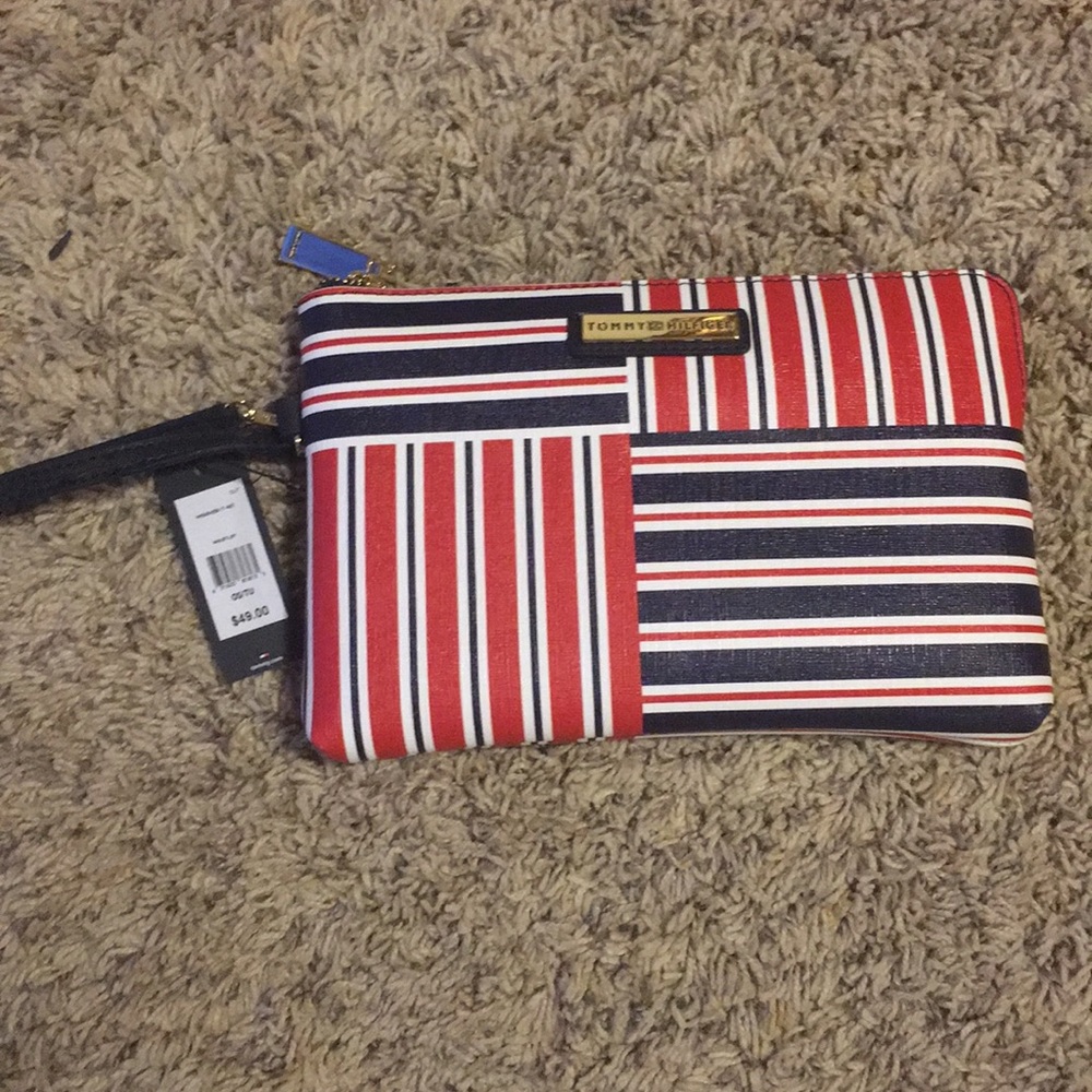 NWT Tommy Hilfiger wristlet